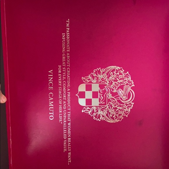 Vince Camuto womens booties - Picture 4 of 4